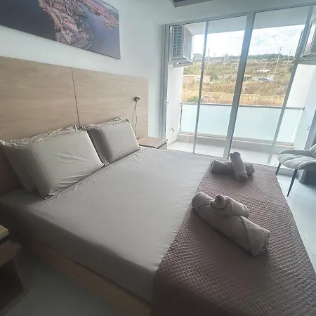 Apartamento Gorgeous 1-br Seaview St. Paul's Bay