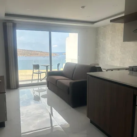 Gorgeous 1-br Seaview شقة *