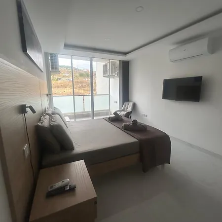 Gorgeous 1-br Seaview شقة *