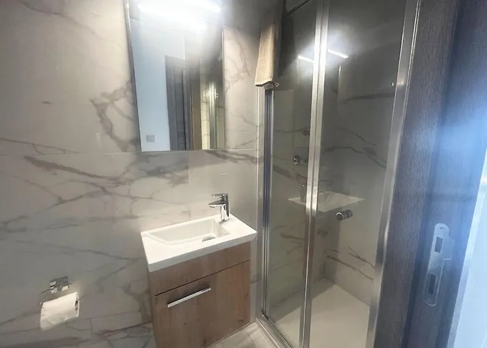 Gorgeous 1-br Seaview *